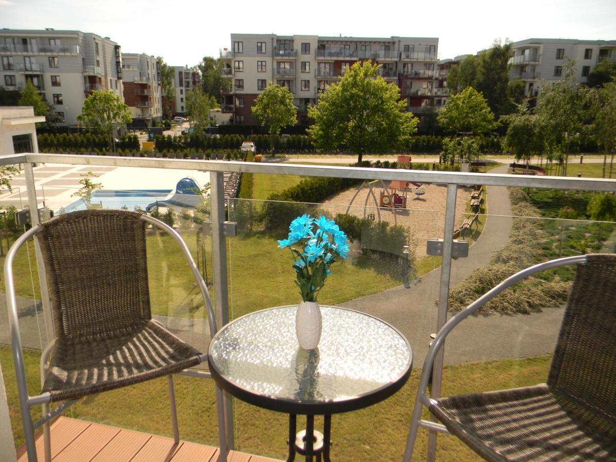 Apartament Z Basenem Laura Polanki Park Apartamento Kołobrzeg Exterior foto